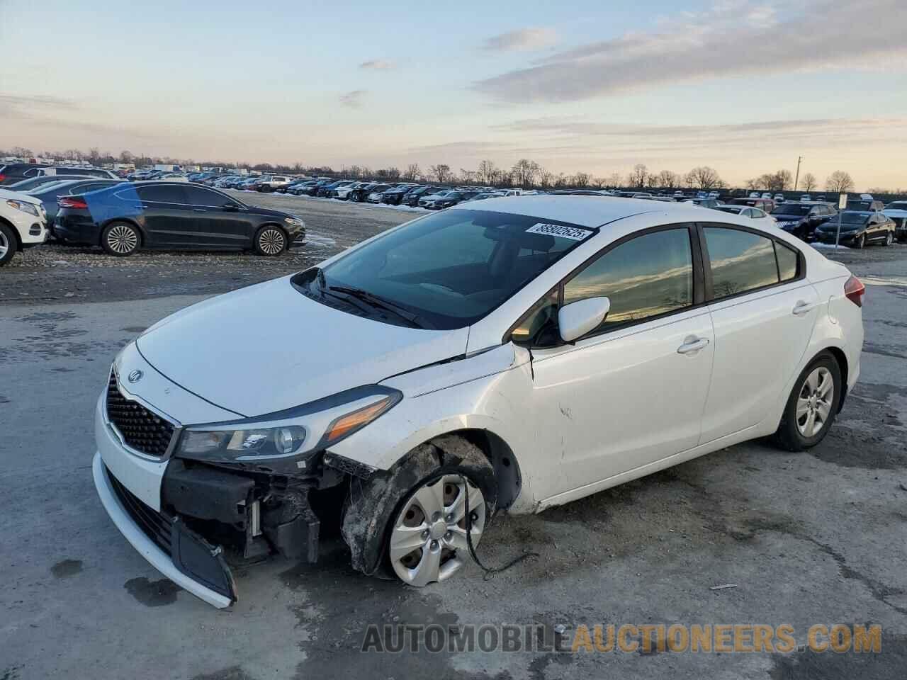 3KPFL4A79JE212909 KIA FORTE 2018