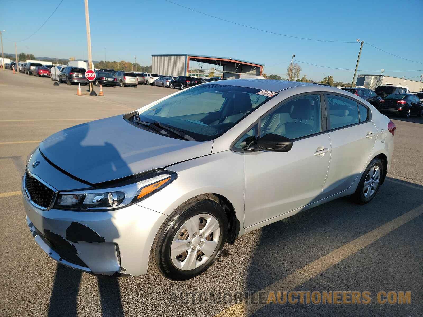 3KPFL4A79JE218225 Kia Forte LX 2018