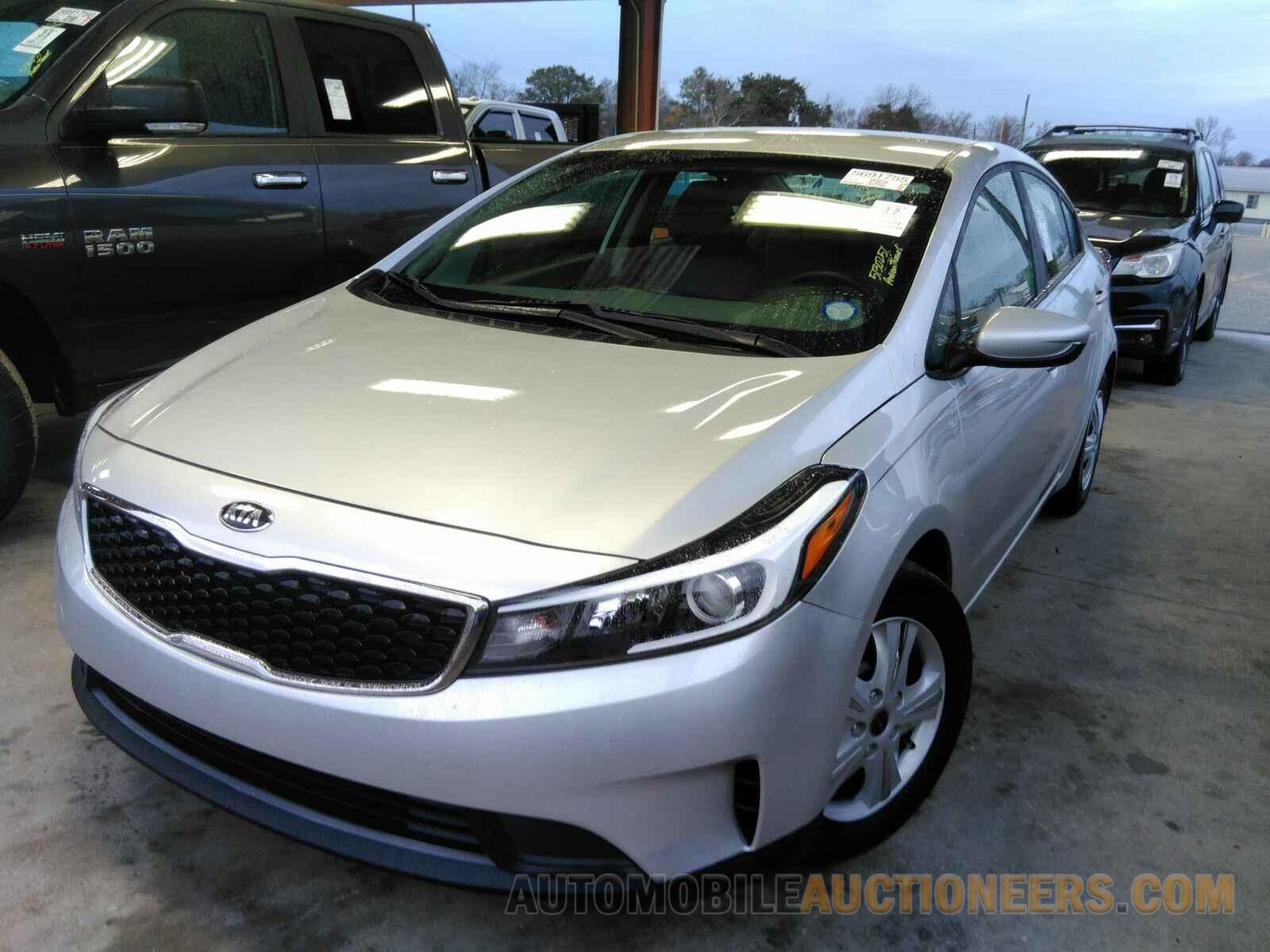 3KPFL4A79JE251046 Kia Forte LX 2018