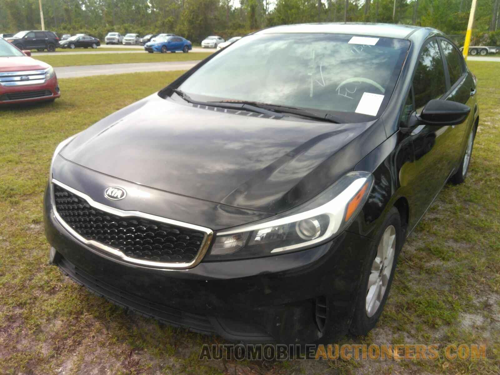 3KPFL4A7XHE076946 Kia Forte LX 2017