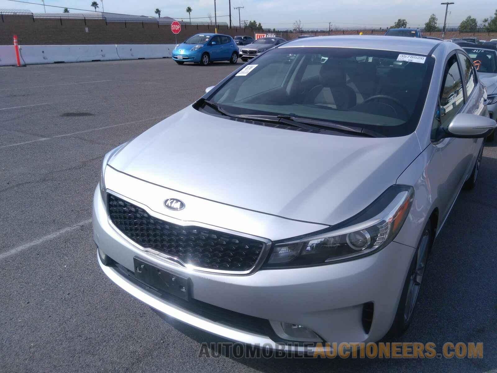 3KPFL4A81HE005210 Kia Forte EX 2017