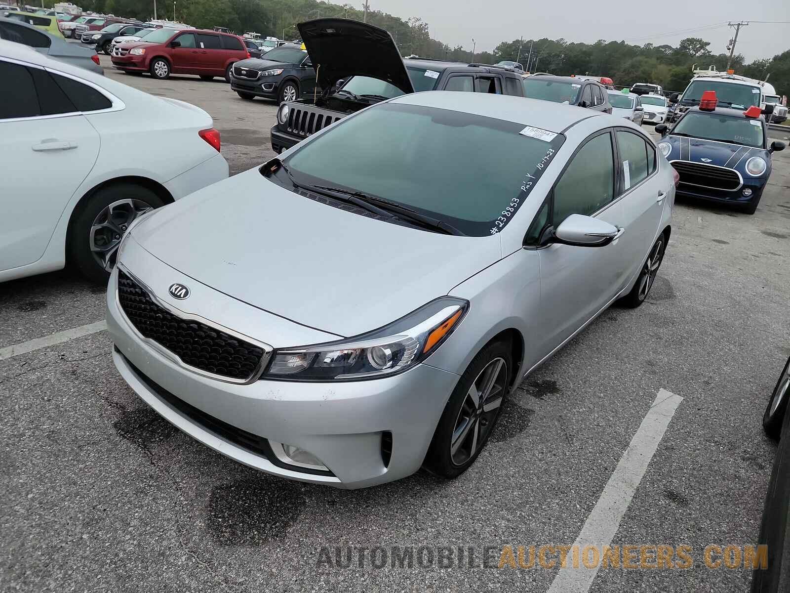 3KPFL4A85JE238853 Kia Forte EX 2018