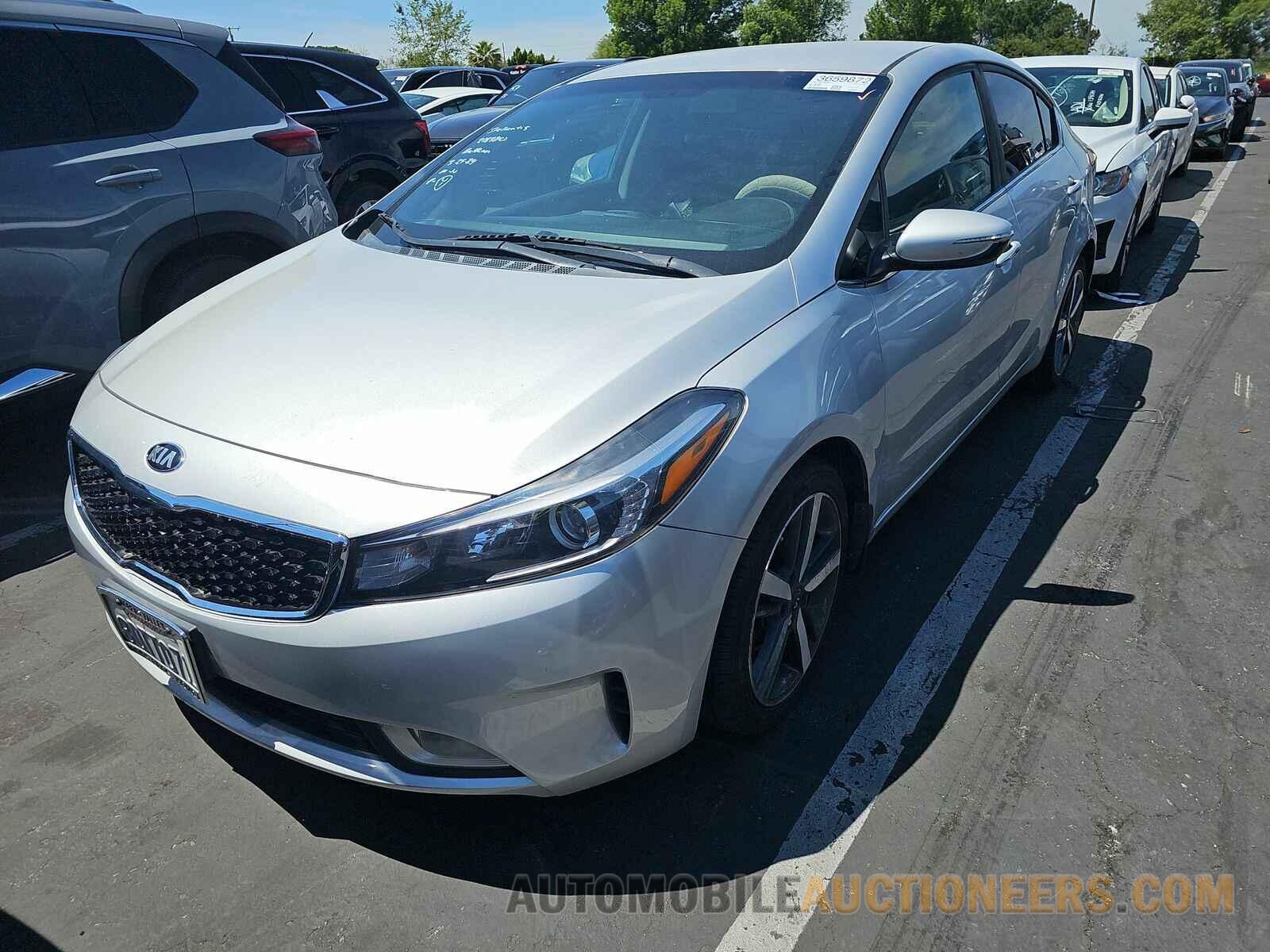 3KPFL4A89JE218380 Kia Forte EX 2018