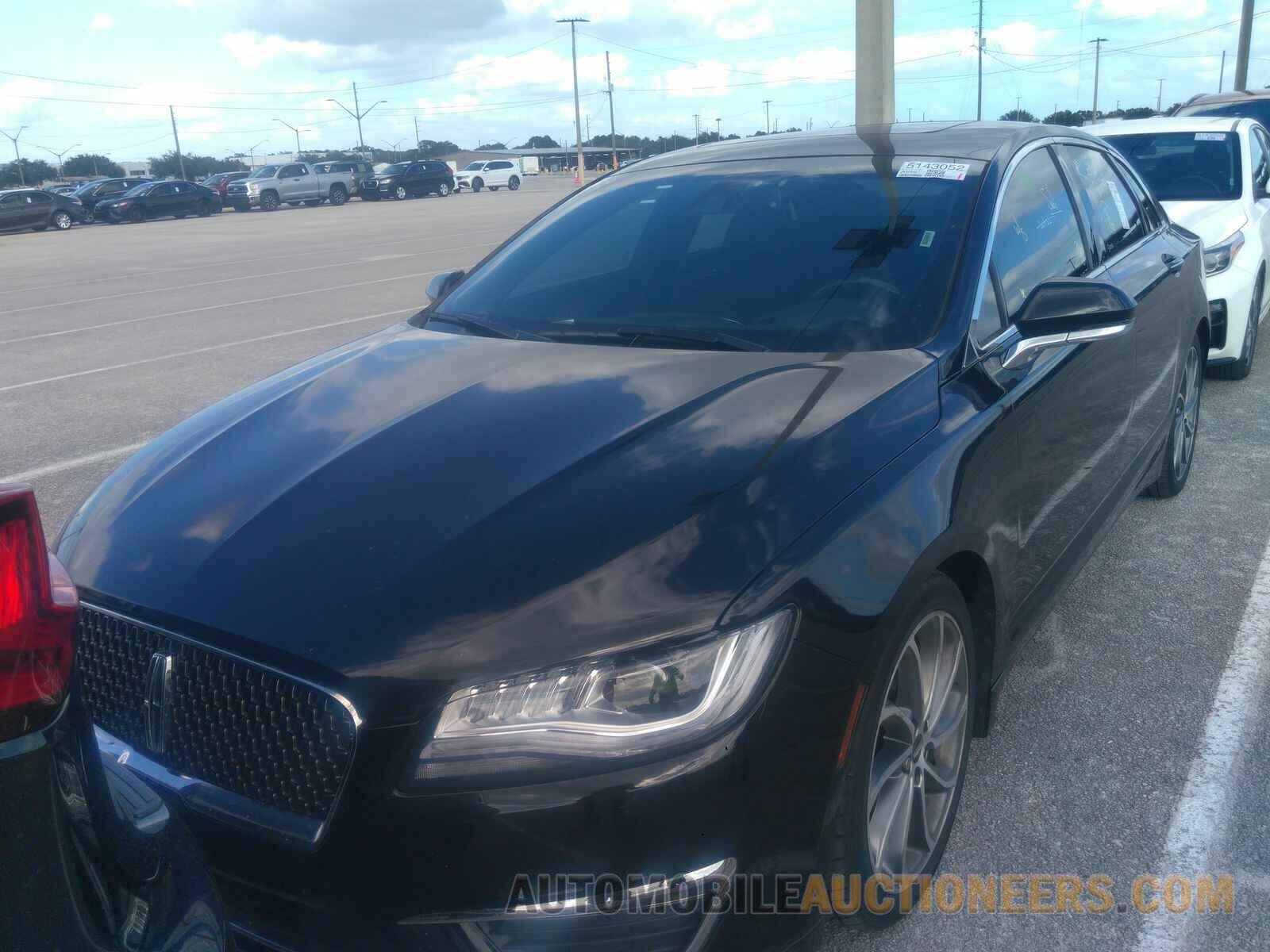 3LN6L5D98KR618396 Lincoln MKZ 2019