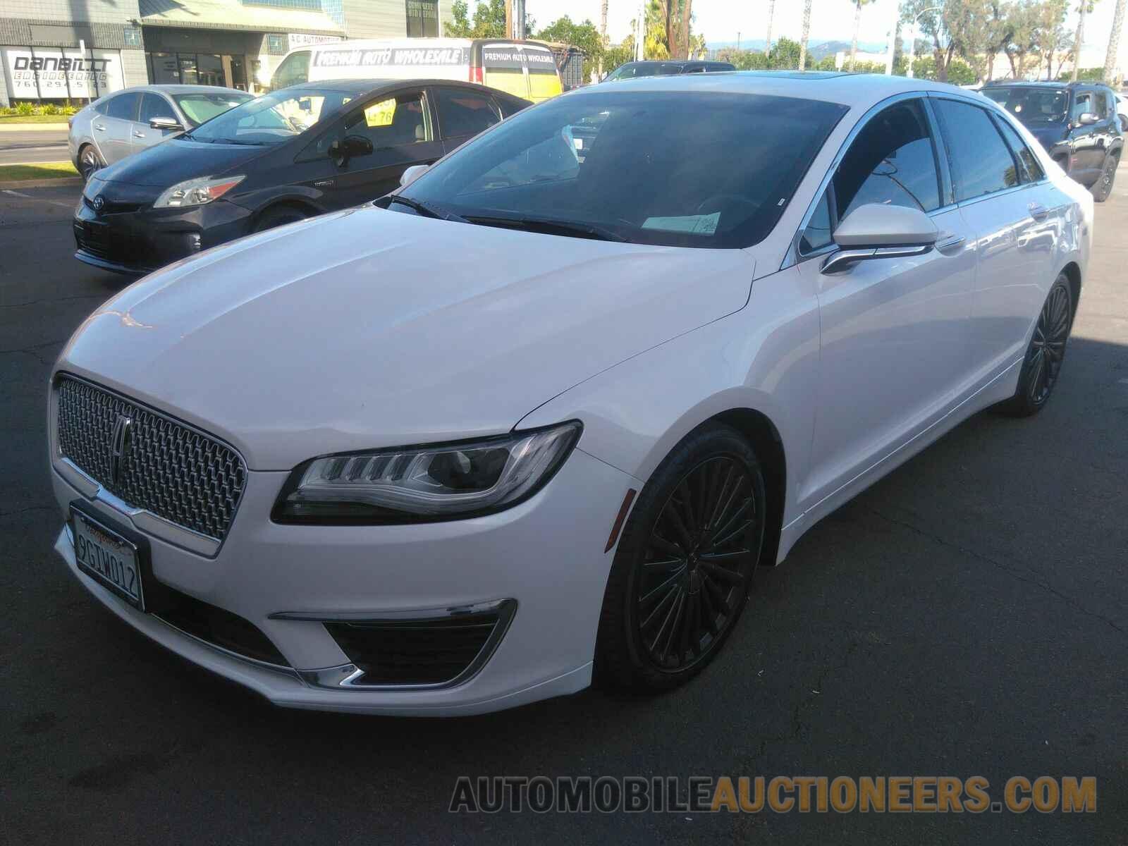 3LN6L5E90JR613870 Lincoln MKZ 2018