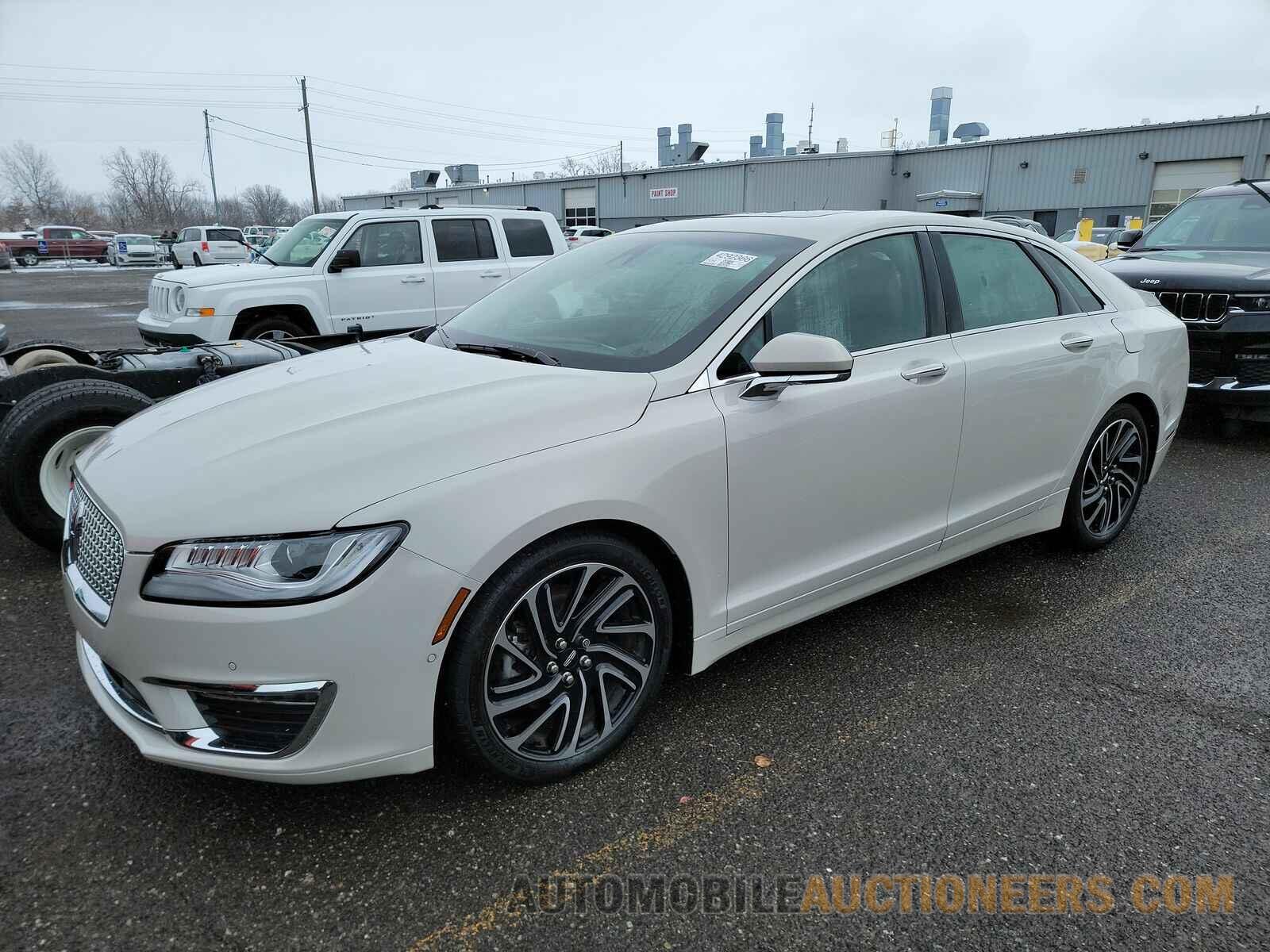 3LN6L5F92LR603049 Lincoln MKZ 2020