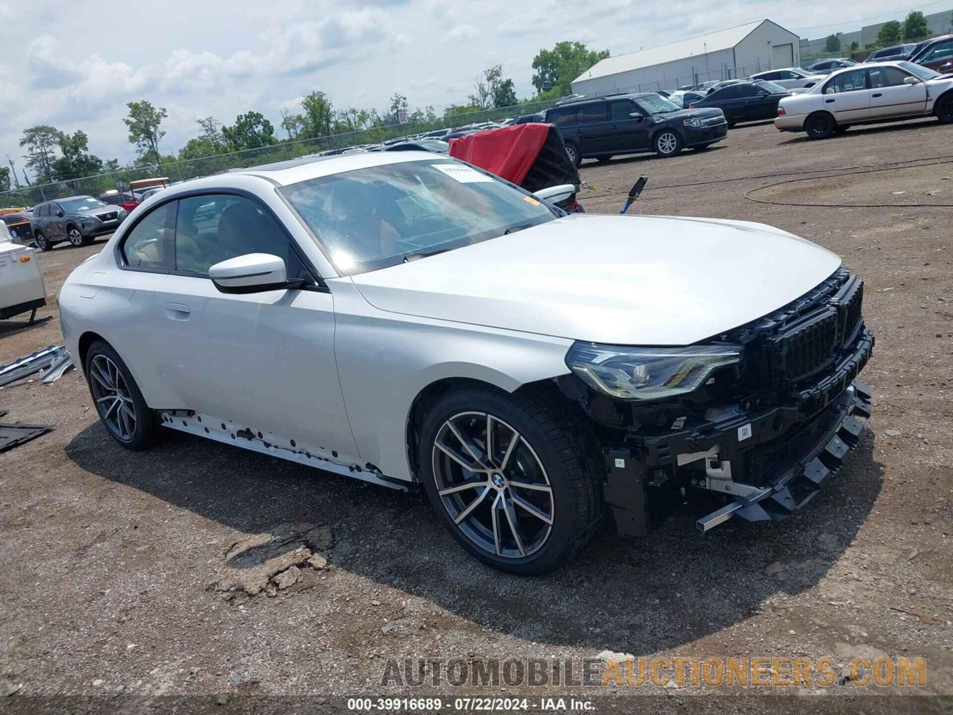 3MW33CM04R8E47236 BMW 230 2024