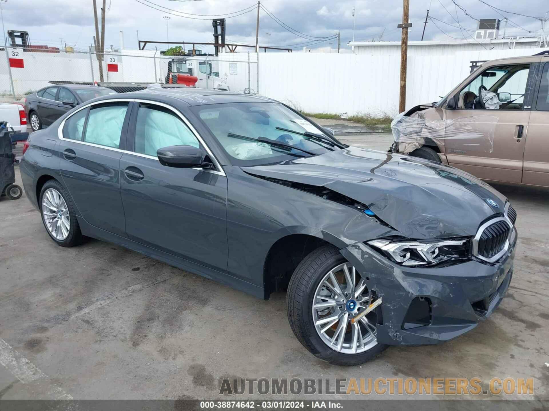 3MW39FF02R8E27239 BMW 3 SERIES 2024