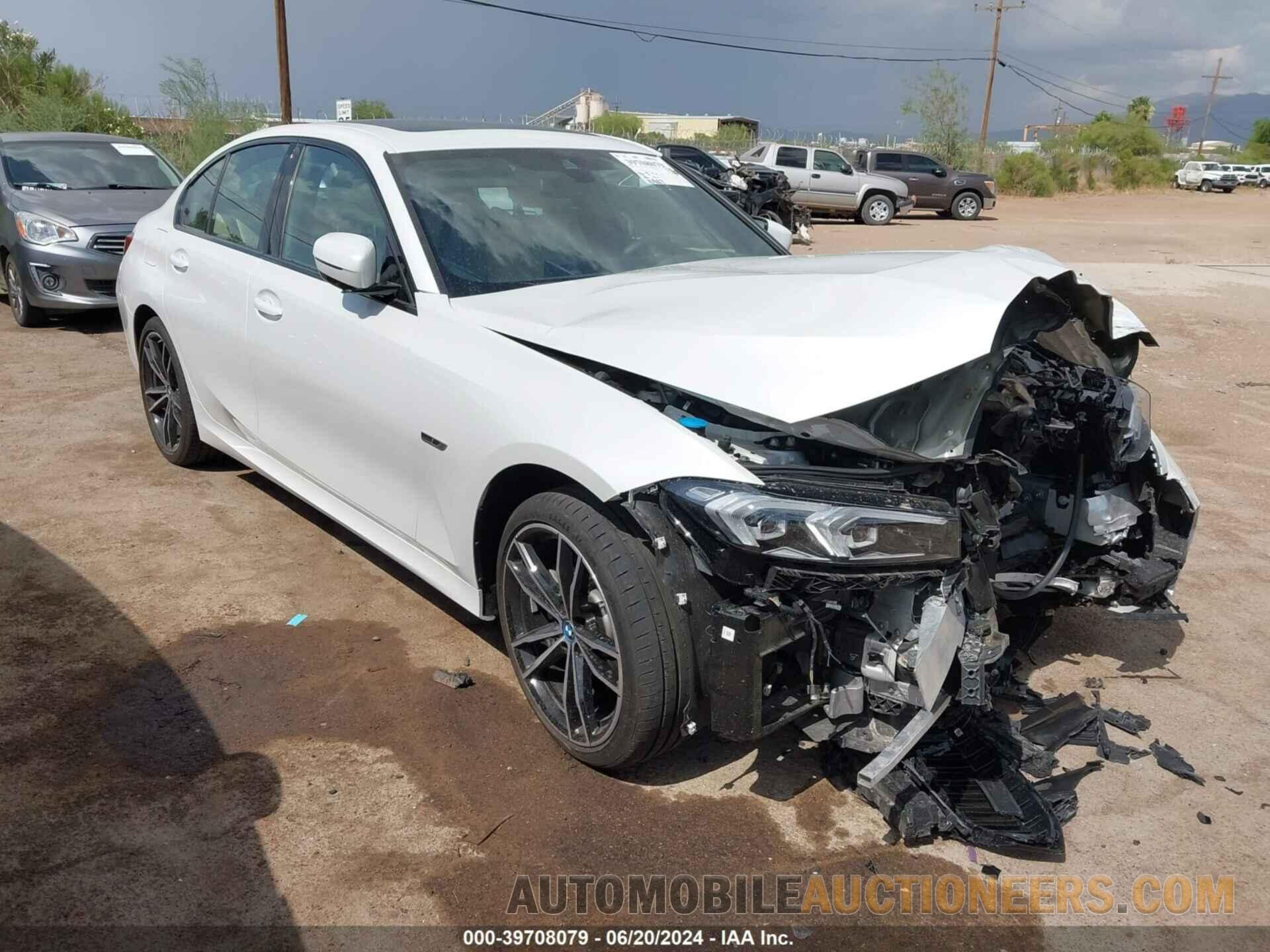 3MW39FF04P8D03616 BMW 330E 2023