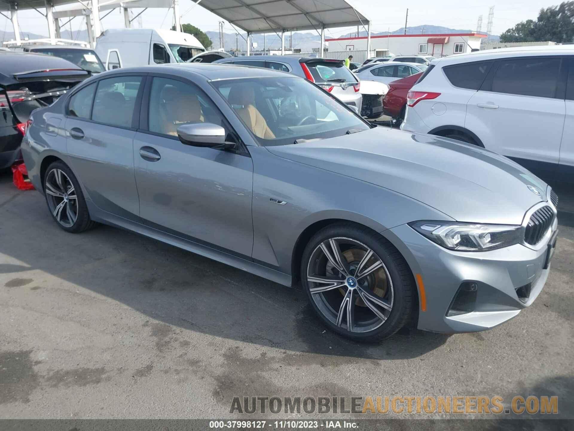 3MW39FF08P8C95584 BMW 330E 2023