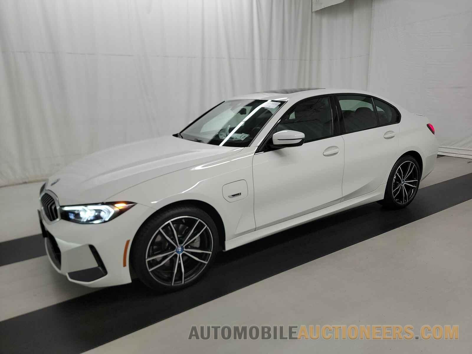 3MW39FS09P8D08395 BMW 3 Series 2023