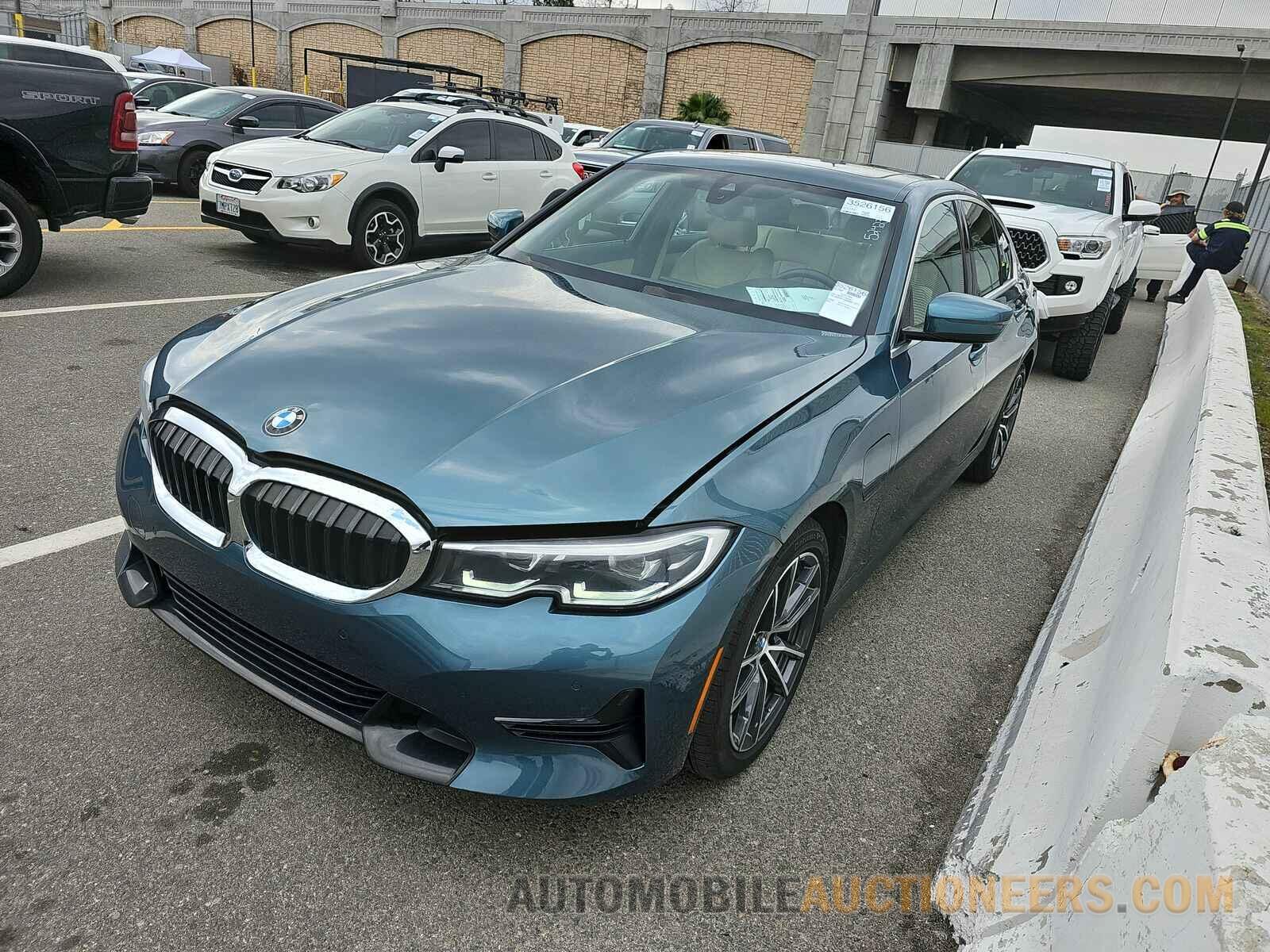 3MW5P7J03M8C13073 BMW 3 Series 2021