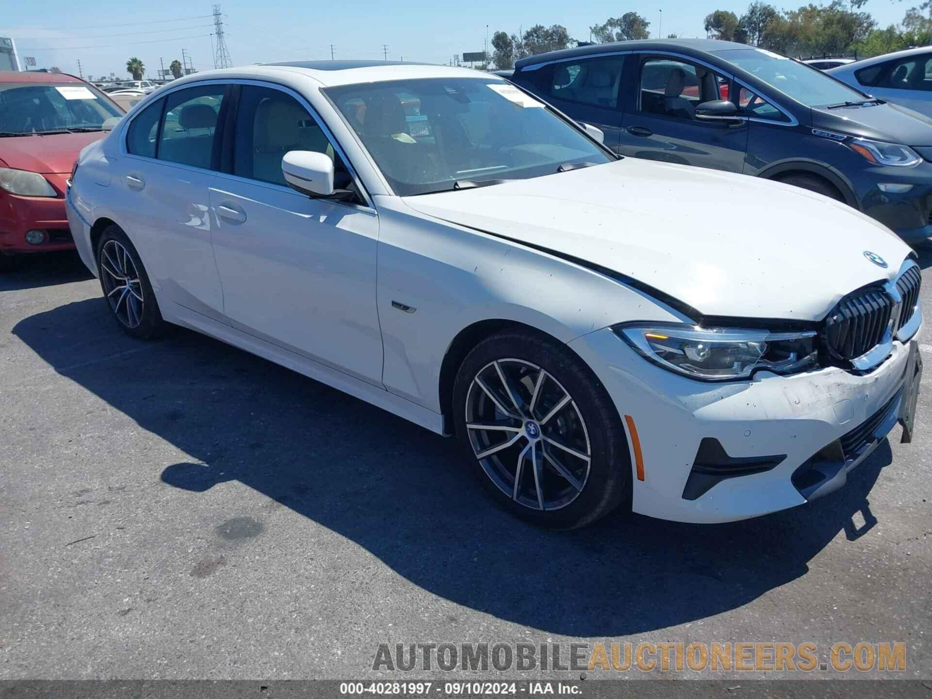 3MW5P7J04N8C35987 BMW 330E 2022