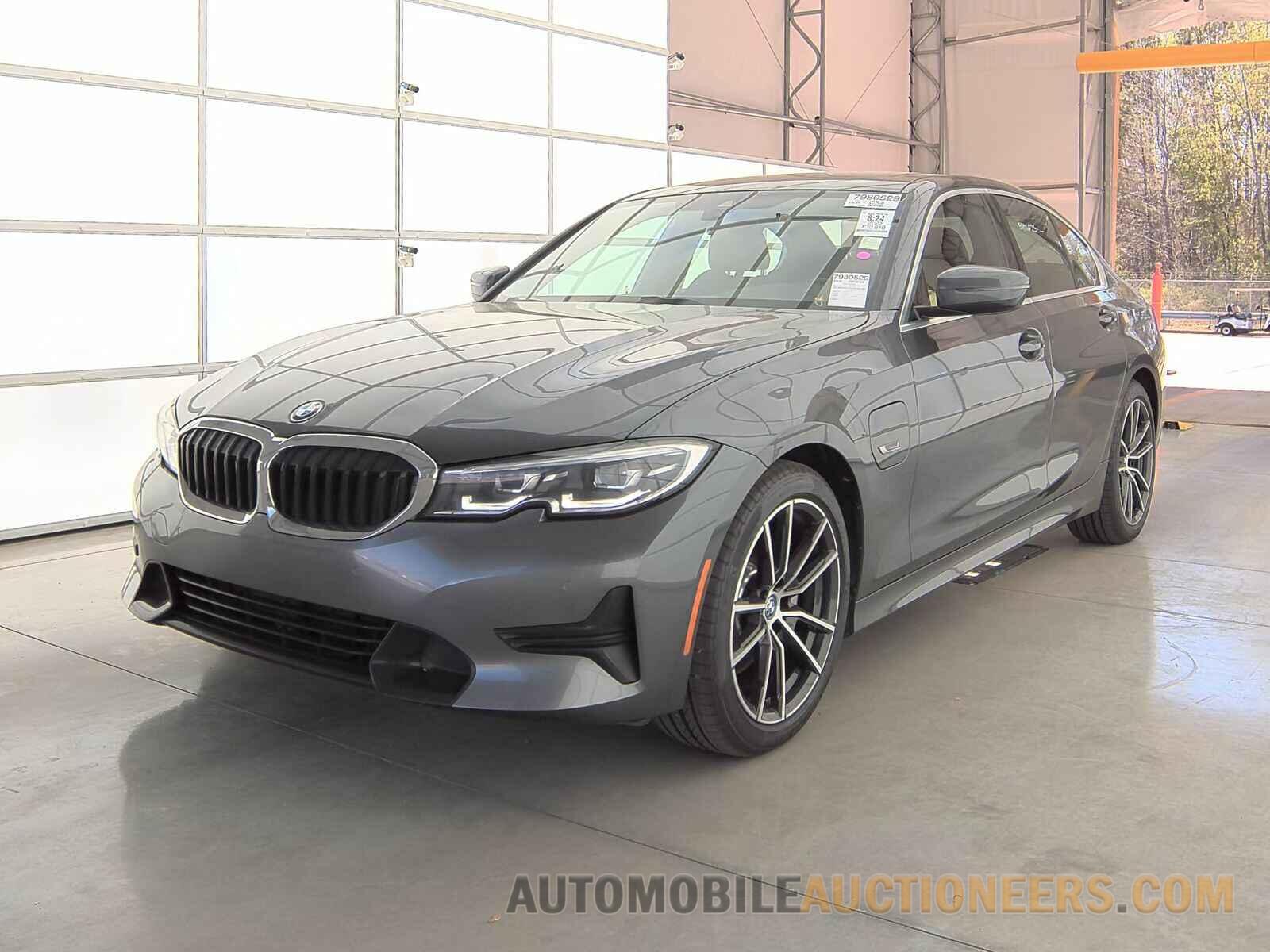 3MW5P7J06N8C65136 BMW 3 Series 2022