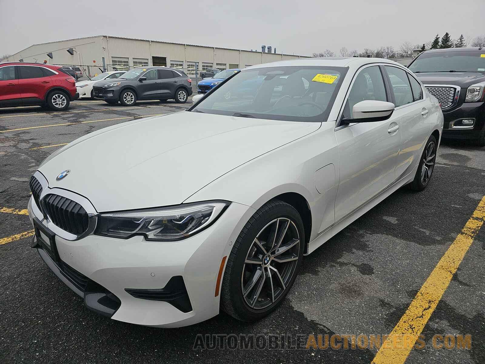 3MW5P9J01M8B50132 BMW 3 Series 2021