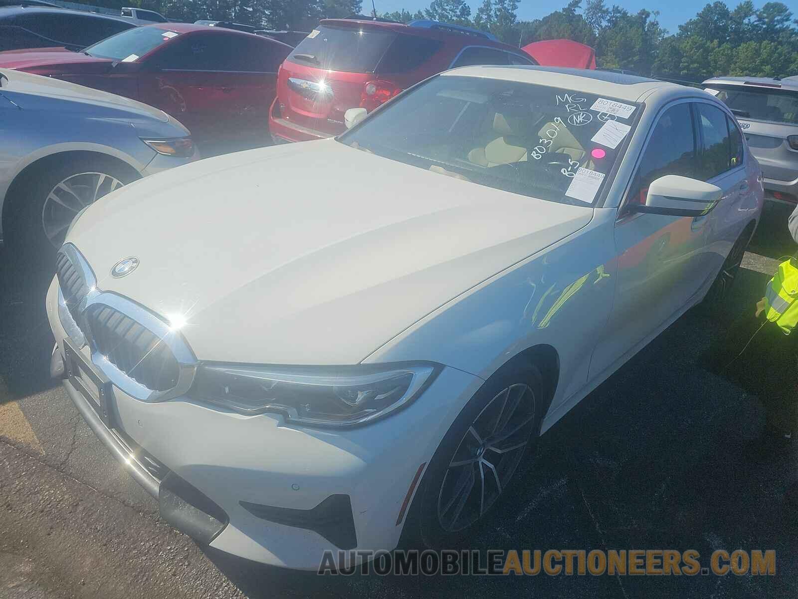 3MW5R7J52K8B03019 BMW 3 Series 2019