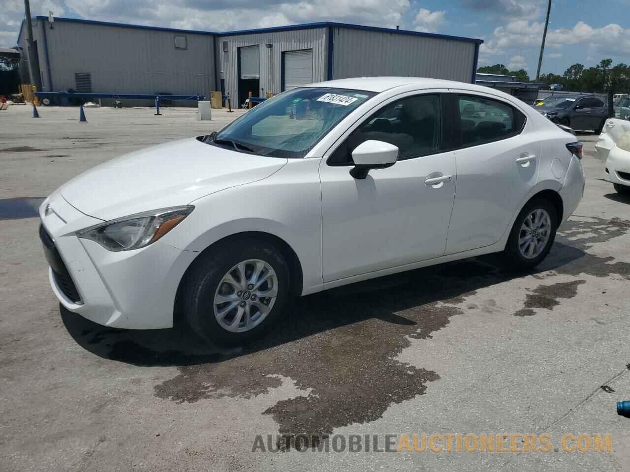 3MYDLBYV0HY147815 TOYOTA YARIS 2017