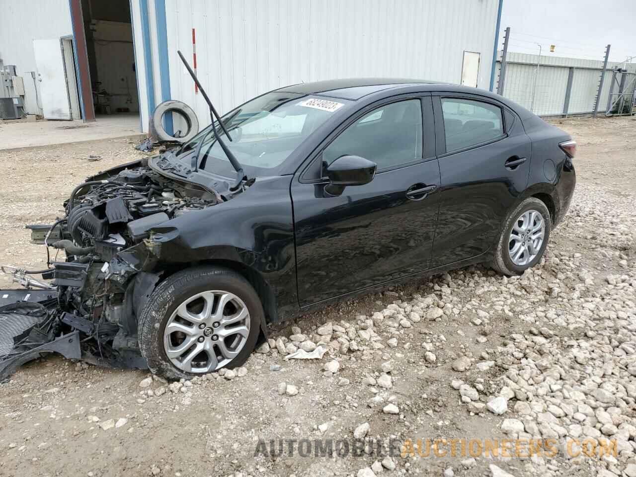 3MYDLBYV0HY180796 TOYOTA YARIS 2017