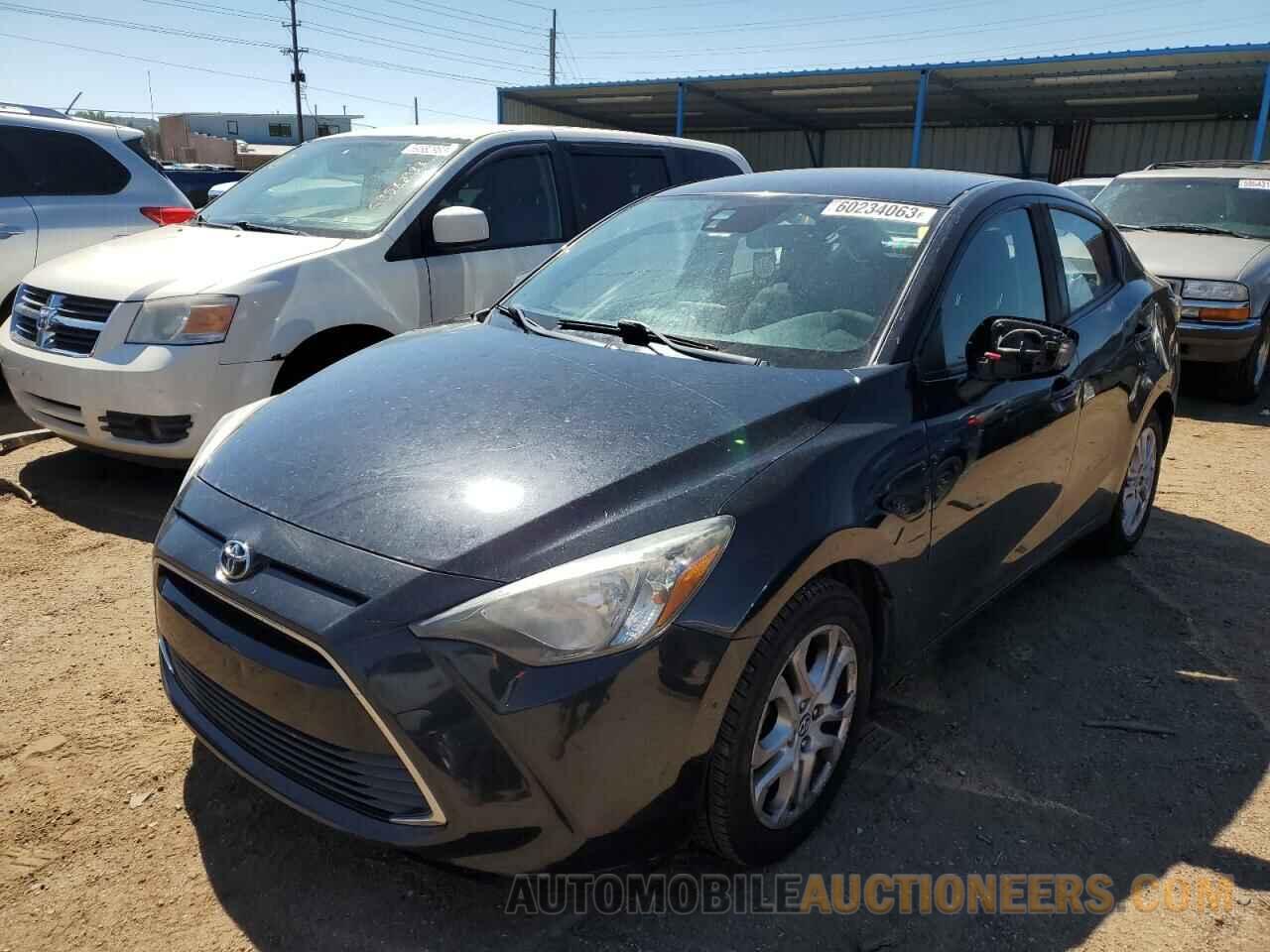 3MYDLBYV0HY184976 TOYOTA YARIS 2017