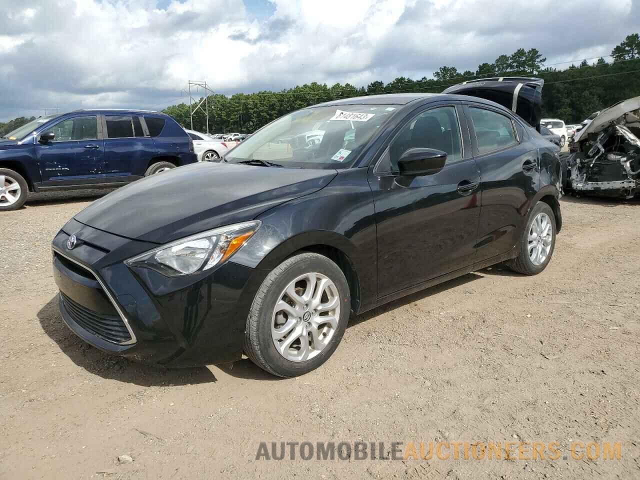 3MYDLBYV0HY185786 TOYOTA YARIS 2017