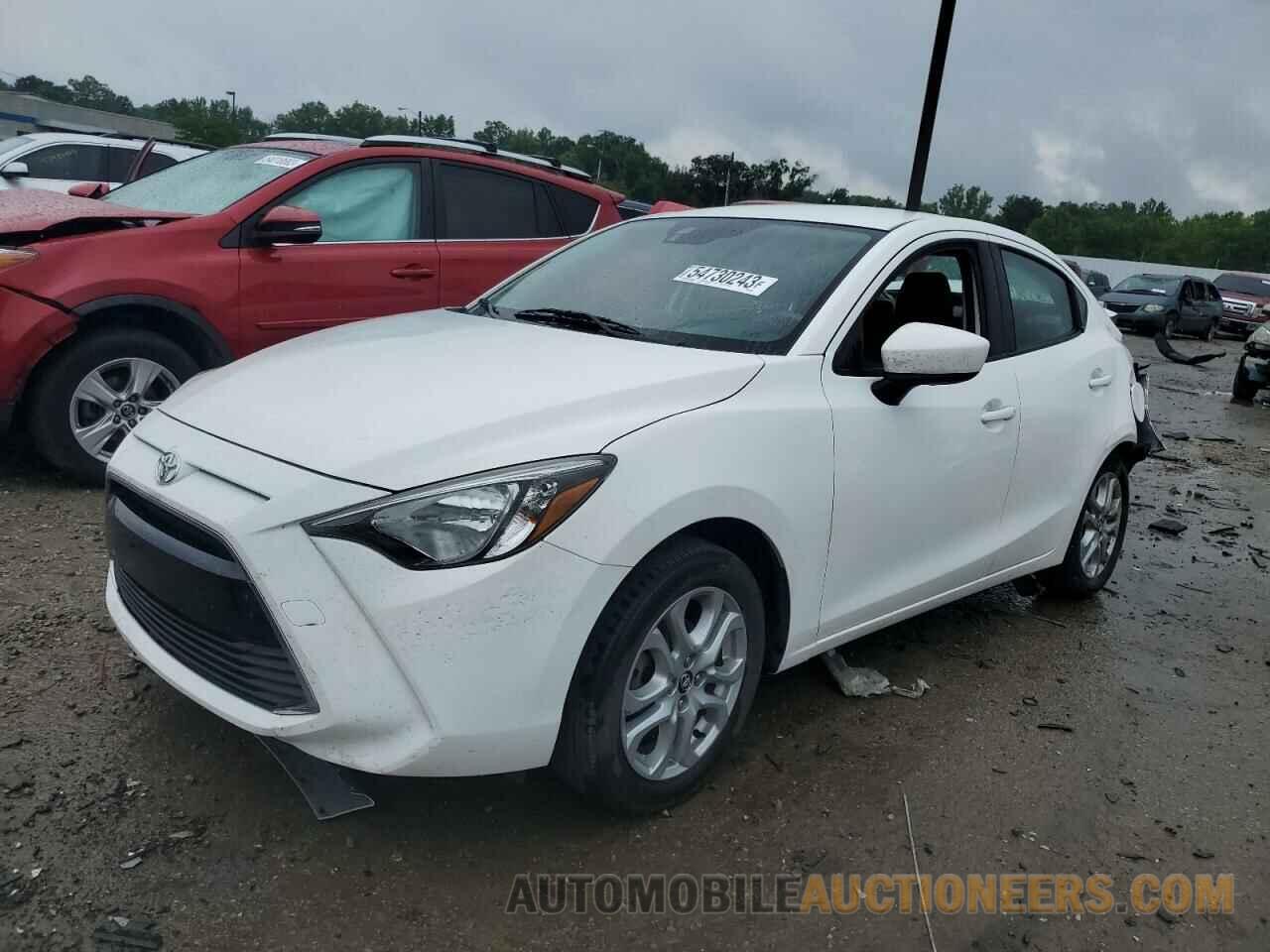 3MYDLBYV0JY308833 TOYOTA YARIS 2018