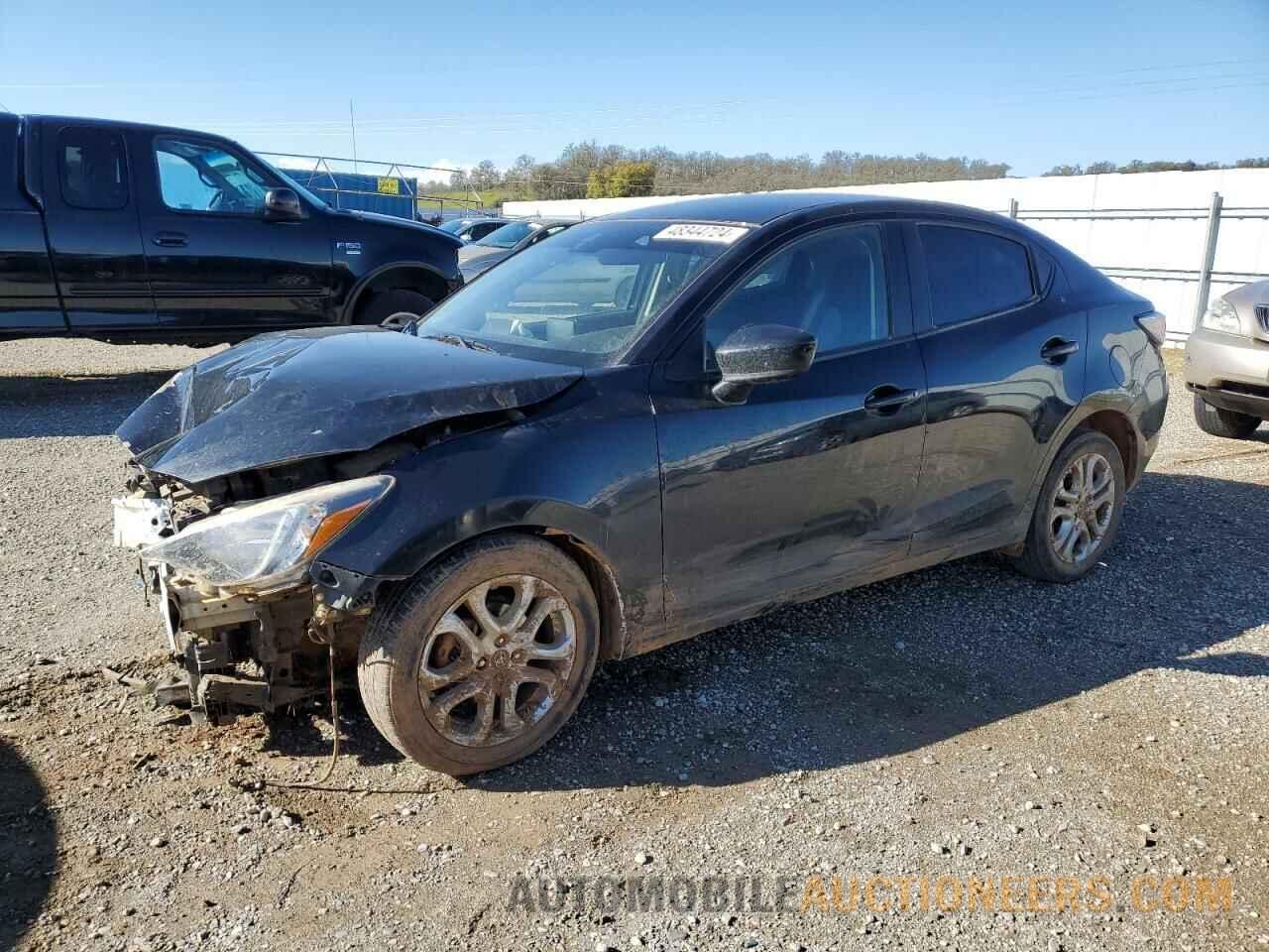 3MYDLBYV0JY311764 TOYOTA YARIS 2018