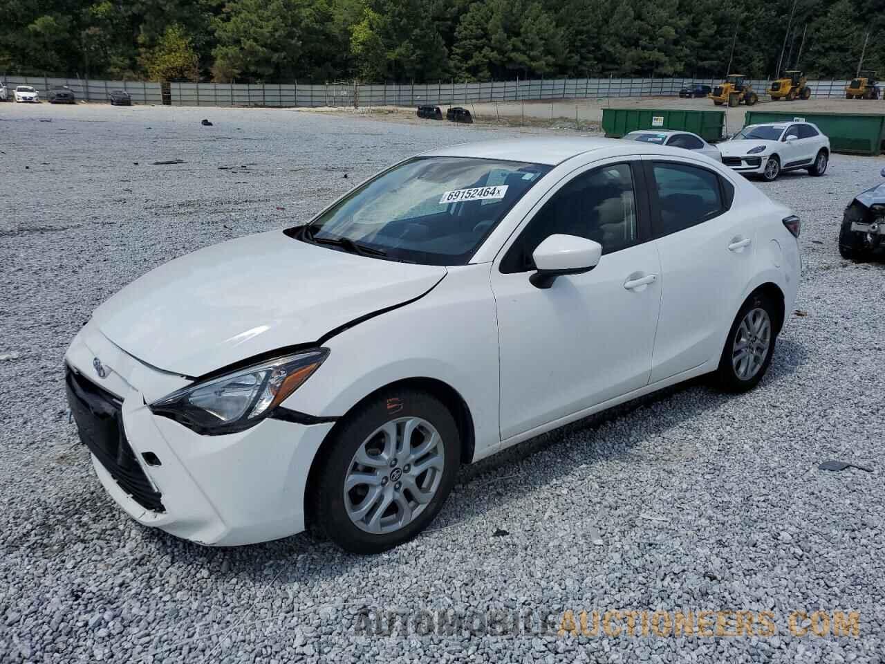 3MYDLBYV0JY324580 TOYOTA YARIS 2018