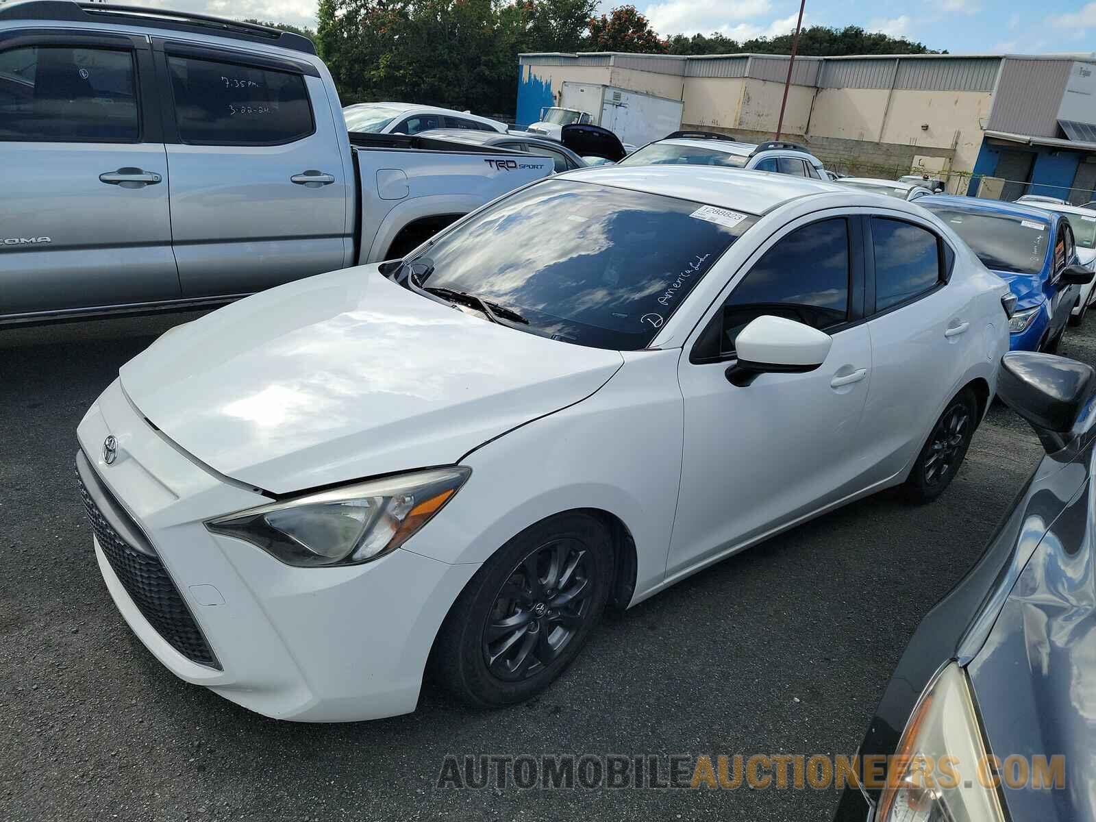 3MYDLBYV0KY500447 Toyota Yaris 2019