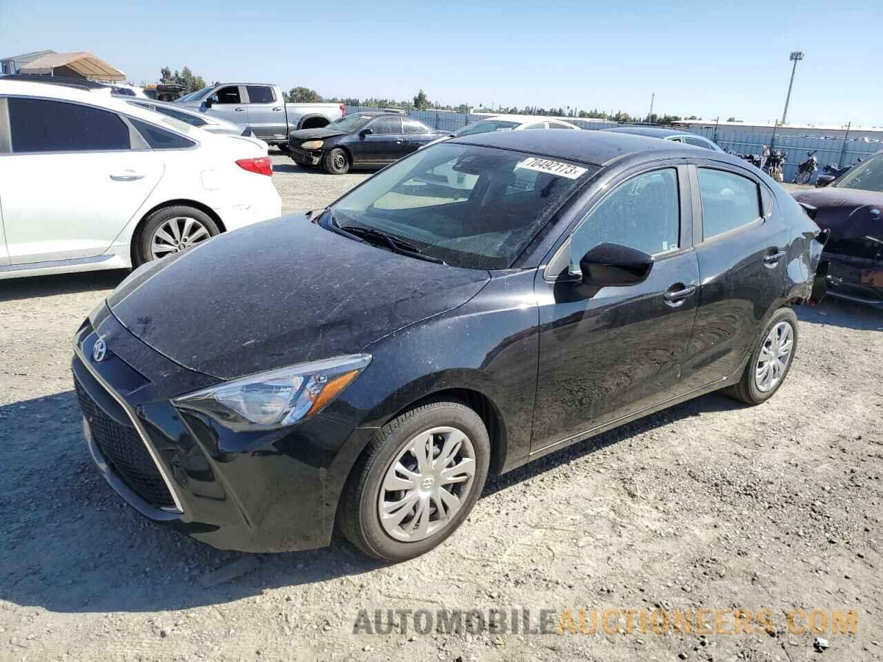 3MYDLBYV0KY527129 TOYOTA YARIS 2019