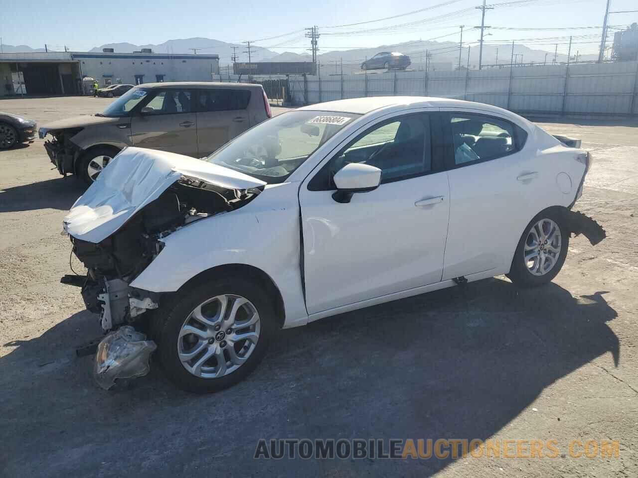 3MYDLBYV1HY160184 TOYOTA YARIS 2017