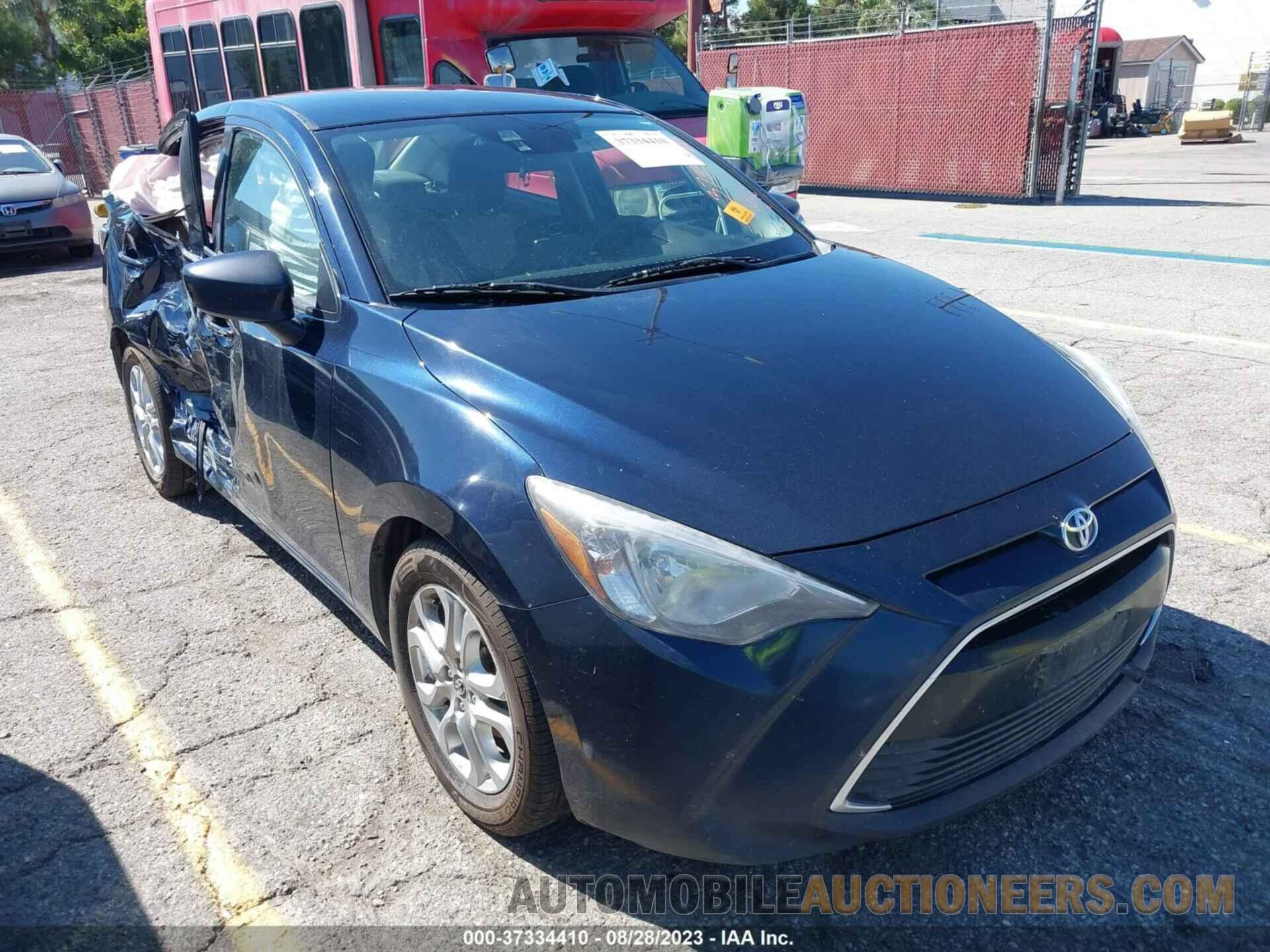 3MYDLBYV1JY303995 TOYOTA YARIS IA 2018