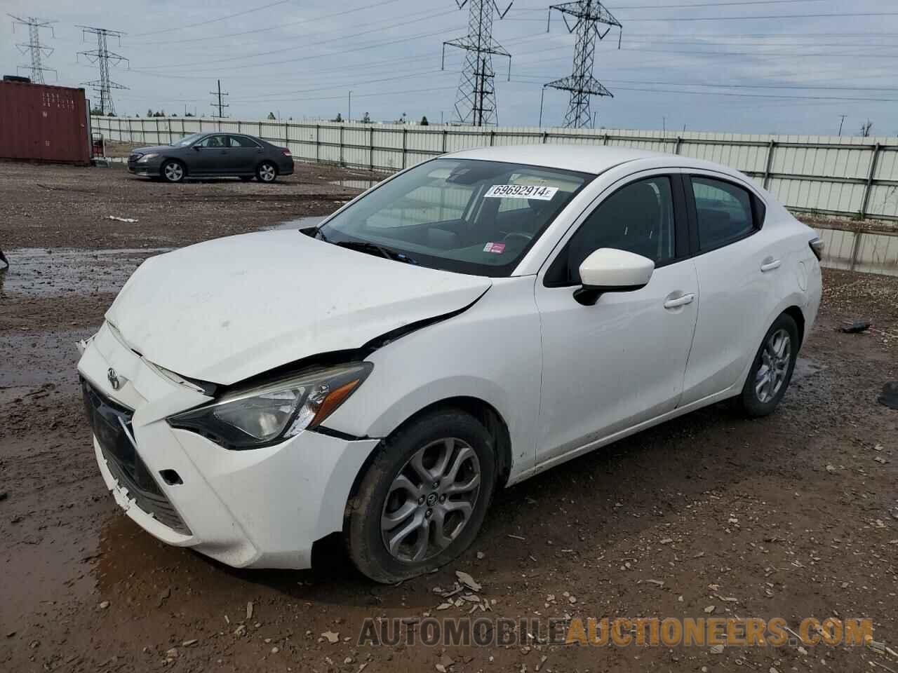 3MYDLBYV1JY305178 TOYOTA YARIS 2018