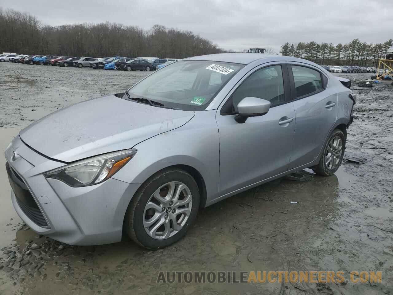 3MYDLBYV1JY305620 TOYOTA YARIS 2018