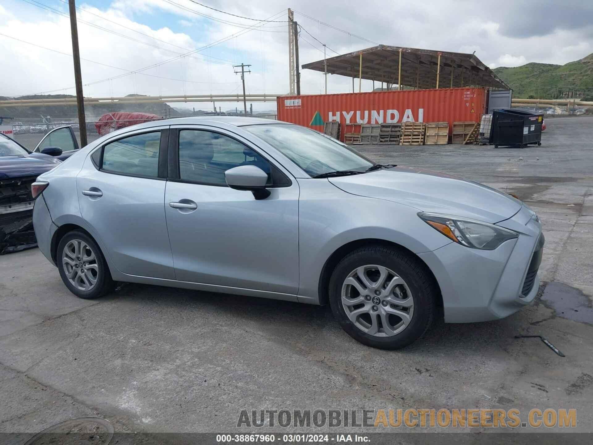 3MYDLBYV1JY312177 TOYOTA YARIS IA 2018