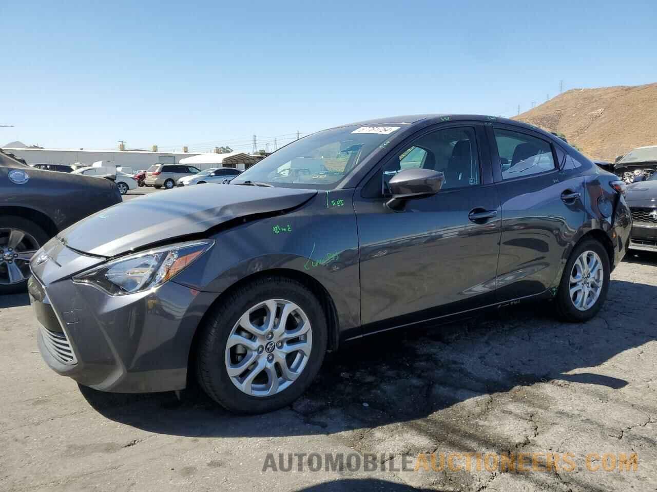 3MYDLBYV1JY316455 TOYOTA YARIS 2018