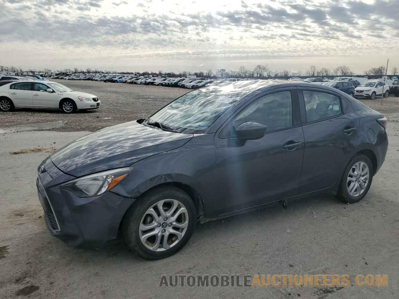 3MYDLBYV1JY330288 TOYOTA YARIS 2018