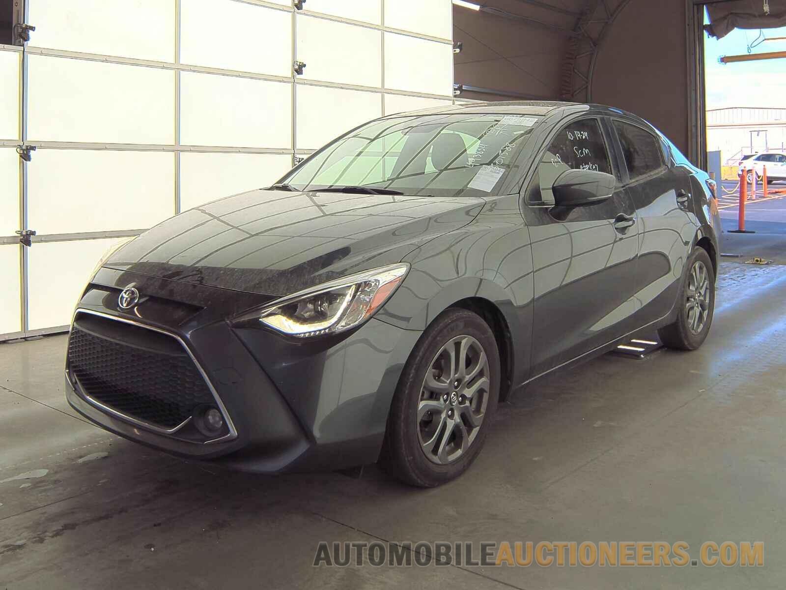 3MYDLBYV1KY501588 Toyota Yaris 2019