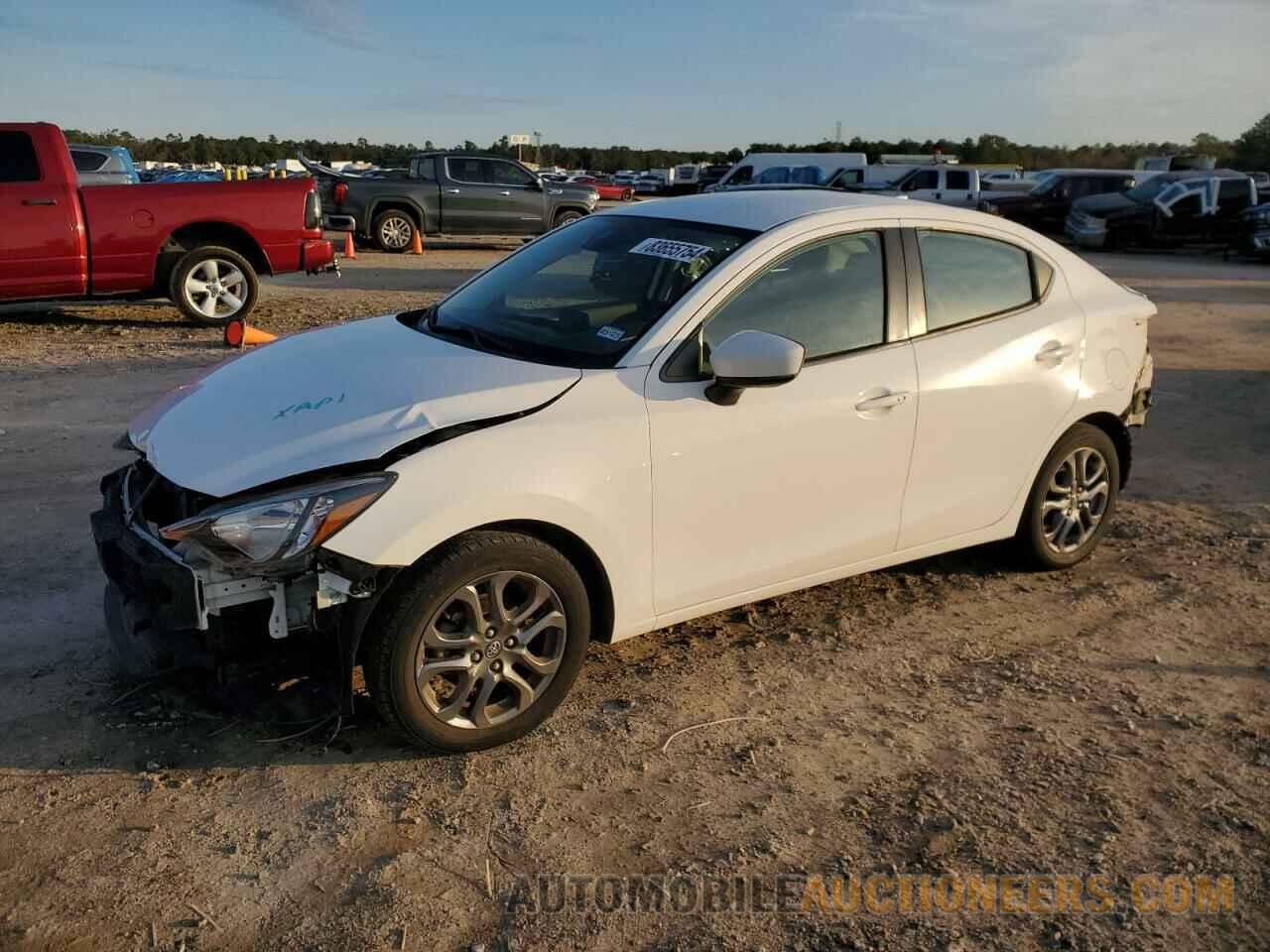 3MYDLBYV1KY506998 TOYOTA YARIS 2019