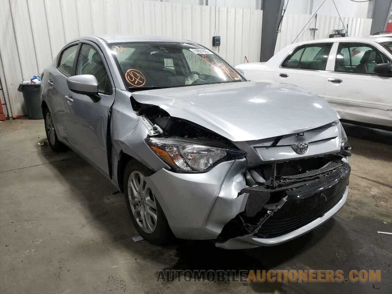 3MYDLBYV2HY155446 TOYOTA YARIS 2017