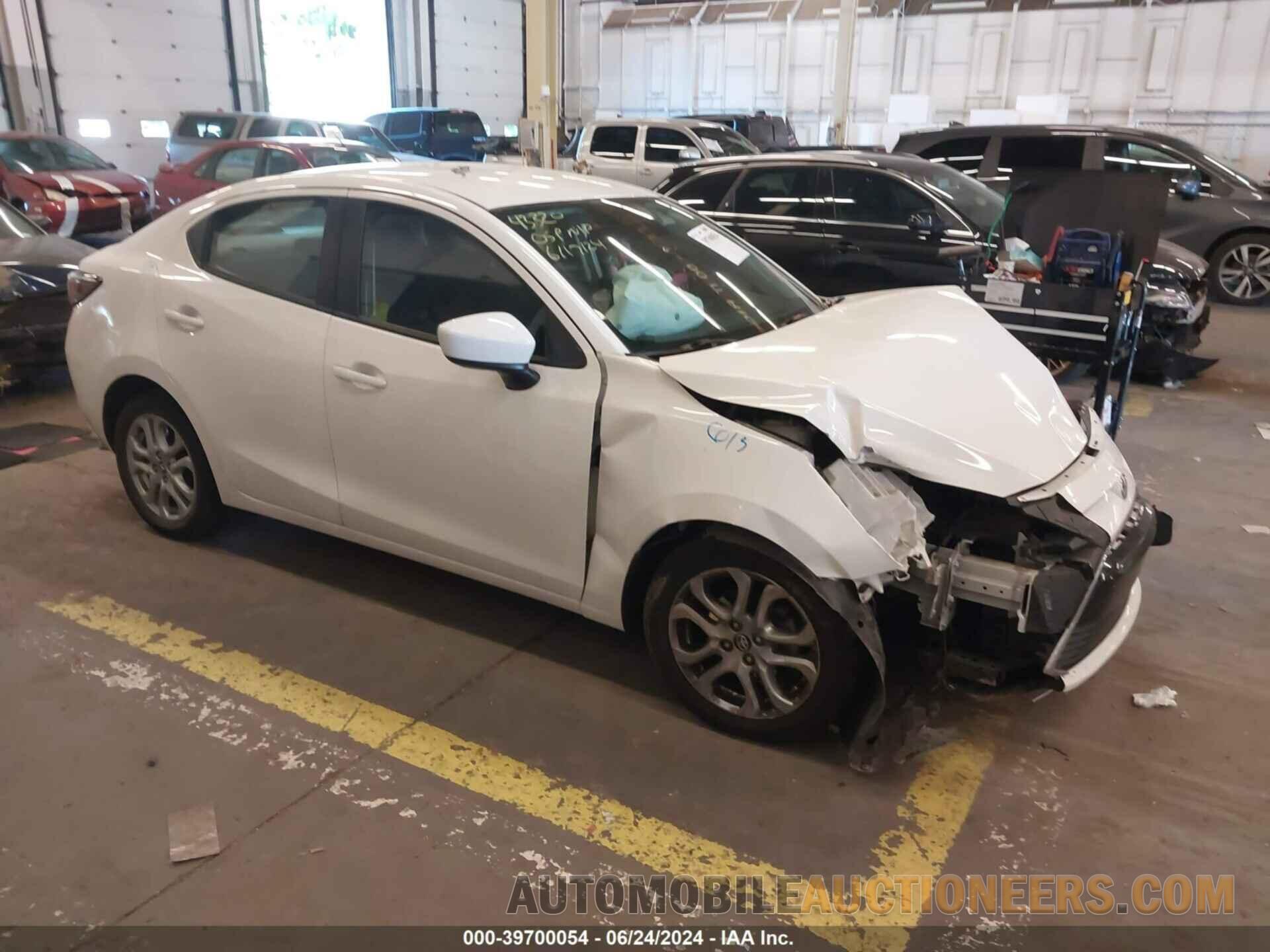 3MYDLBYV2HY157004 TOYOTA YARIS IA 2017