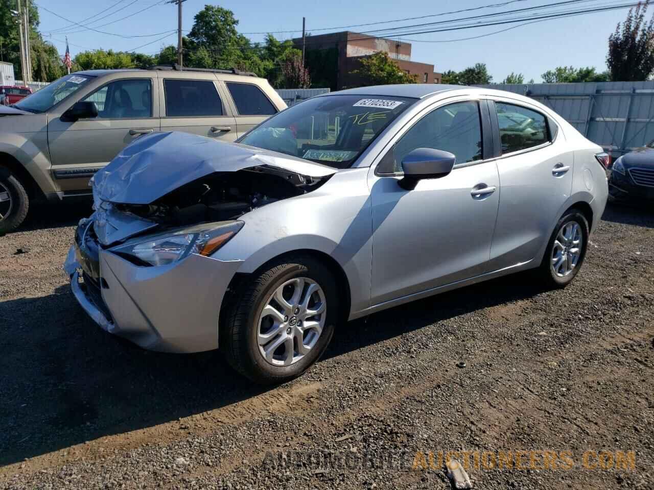 3MYDLBYV2HY170643 TOYOTA YARIS 2017