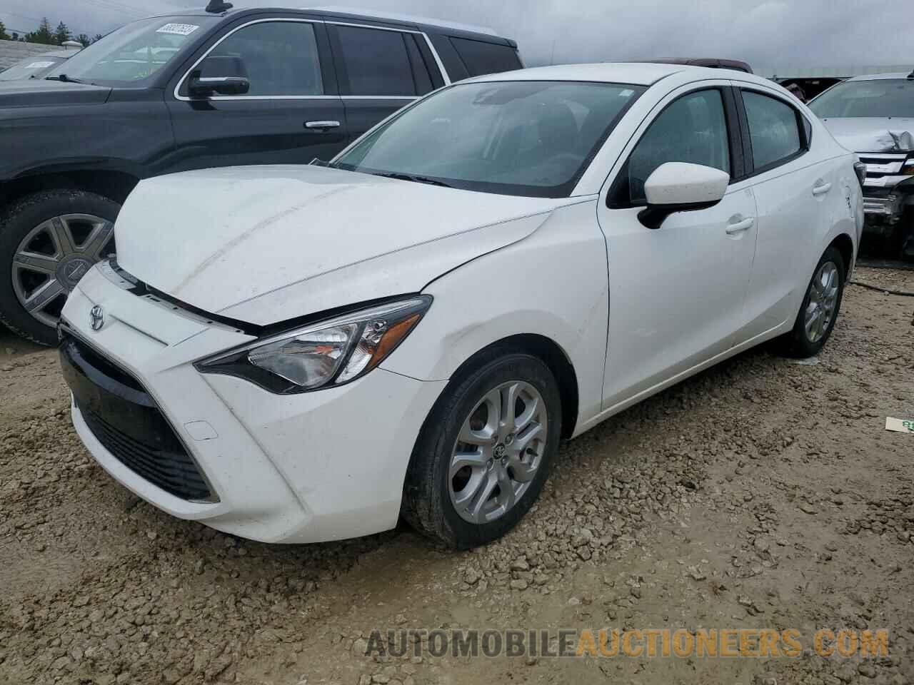 3MYDLBYV2JY307540 TOYOTA YARIS 2018