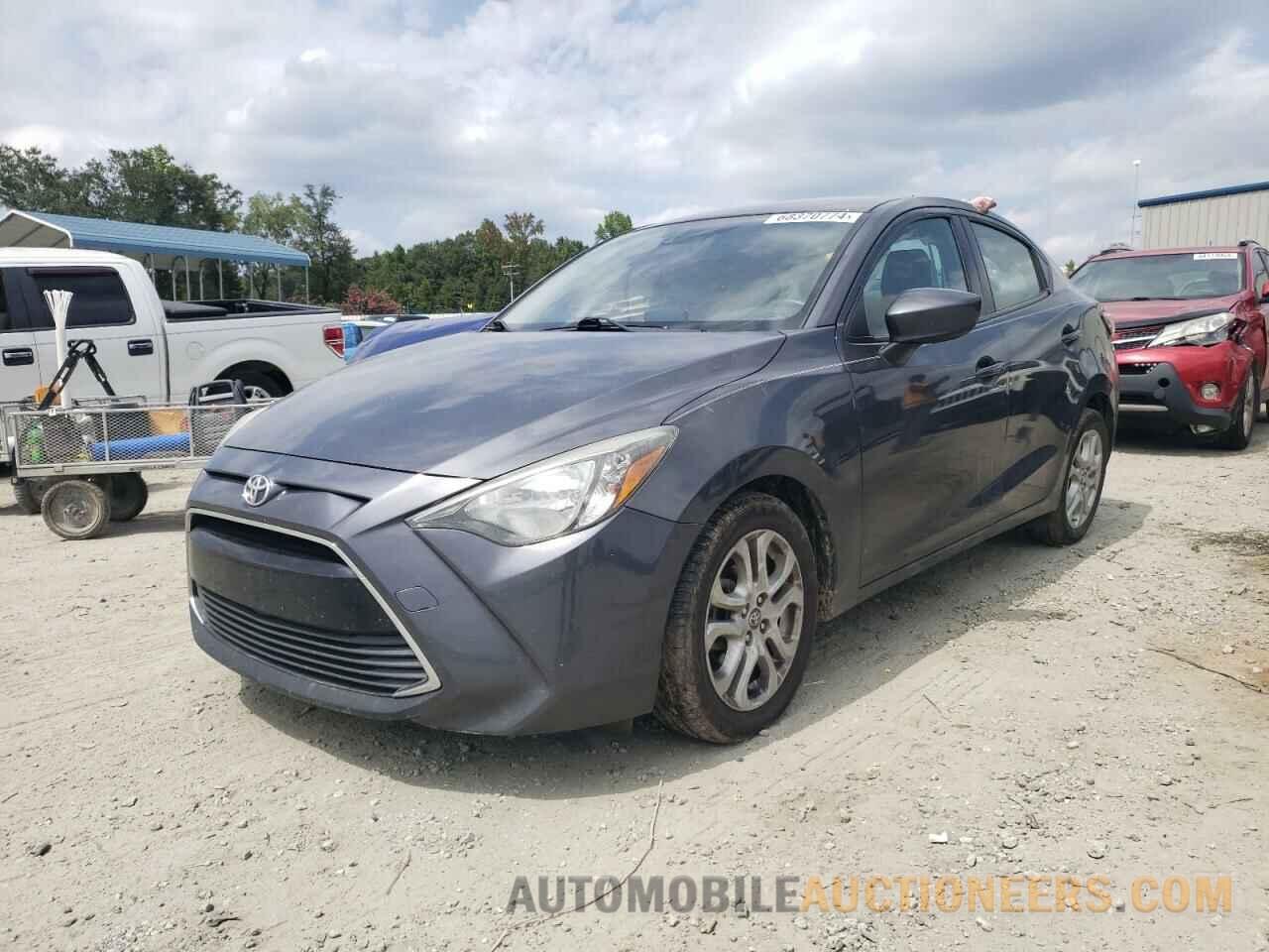 3MYDLBYV2JY310261 TOYOTA YARIS 2018