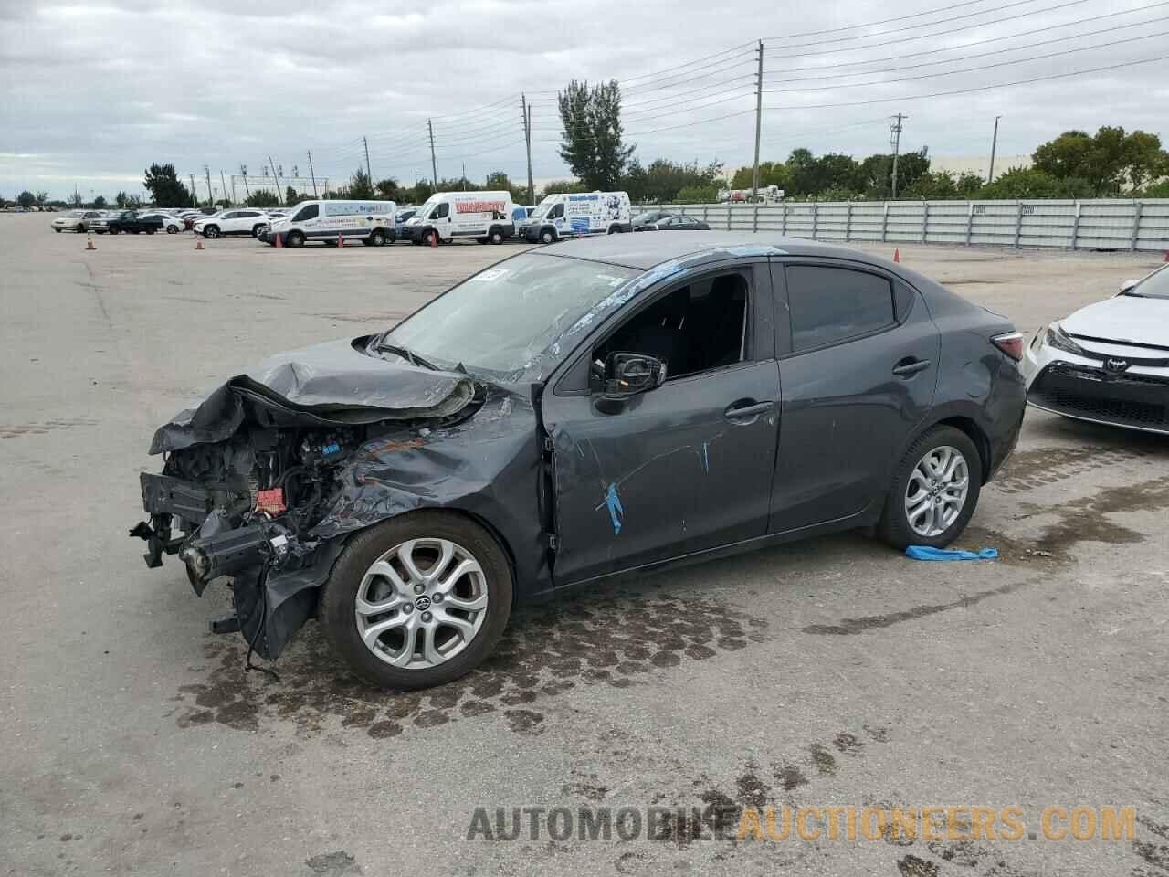 3MYDLBYV2JY311961 TOYOTA YARIS 2018