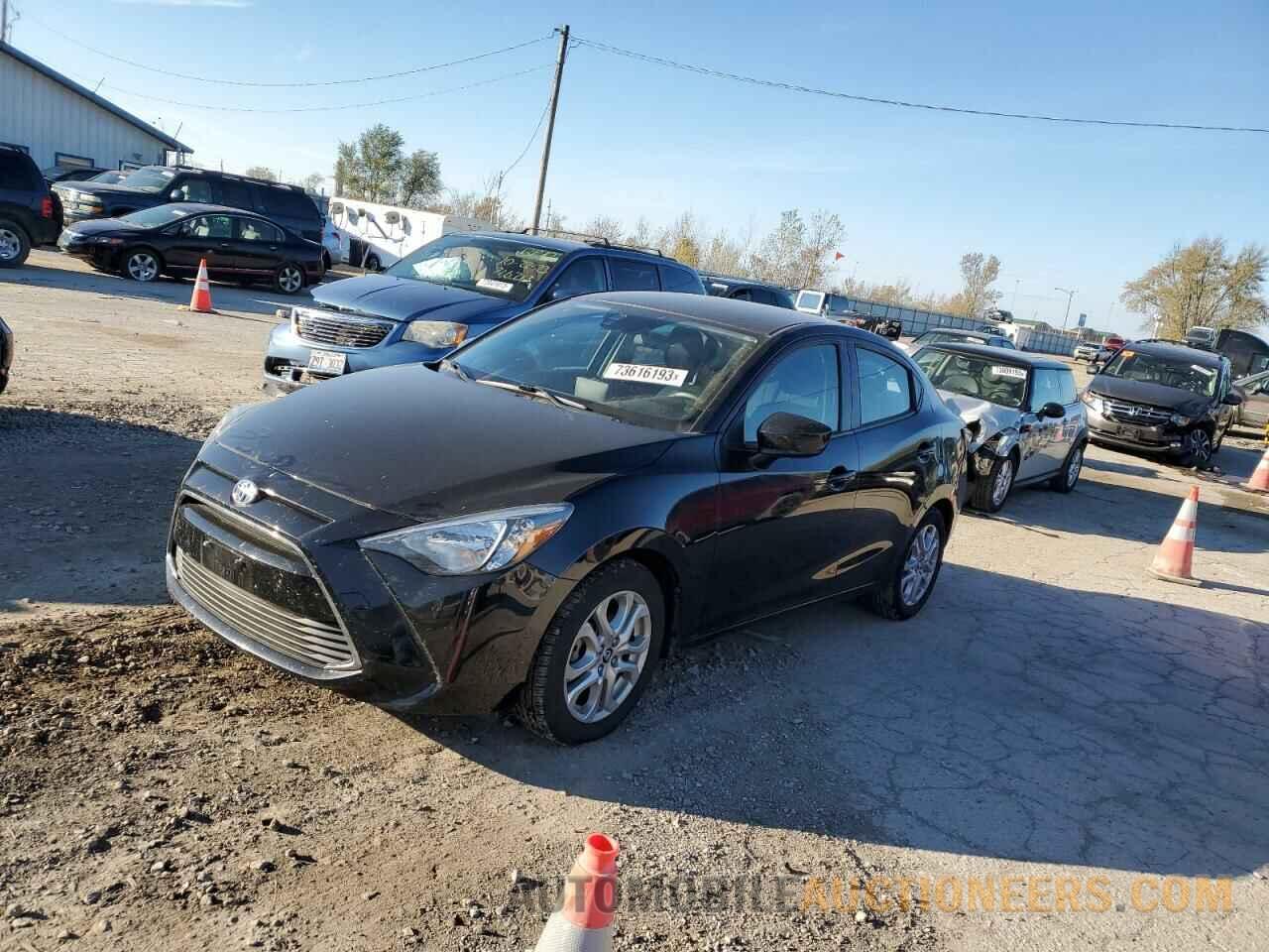 3MYDLBYV2JY318294 TOYOTA YARIS 2018