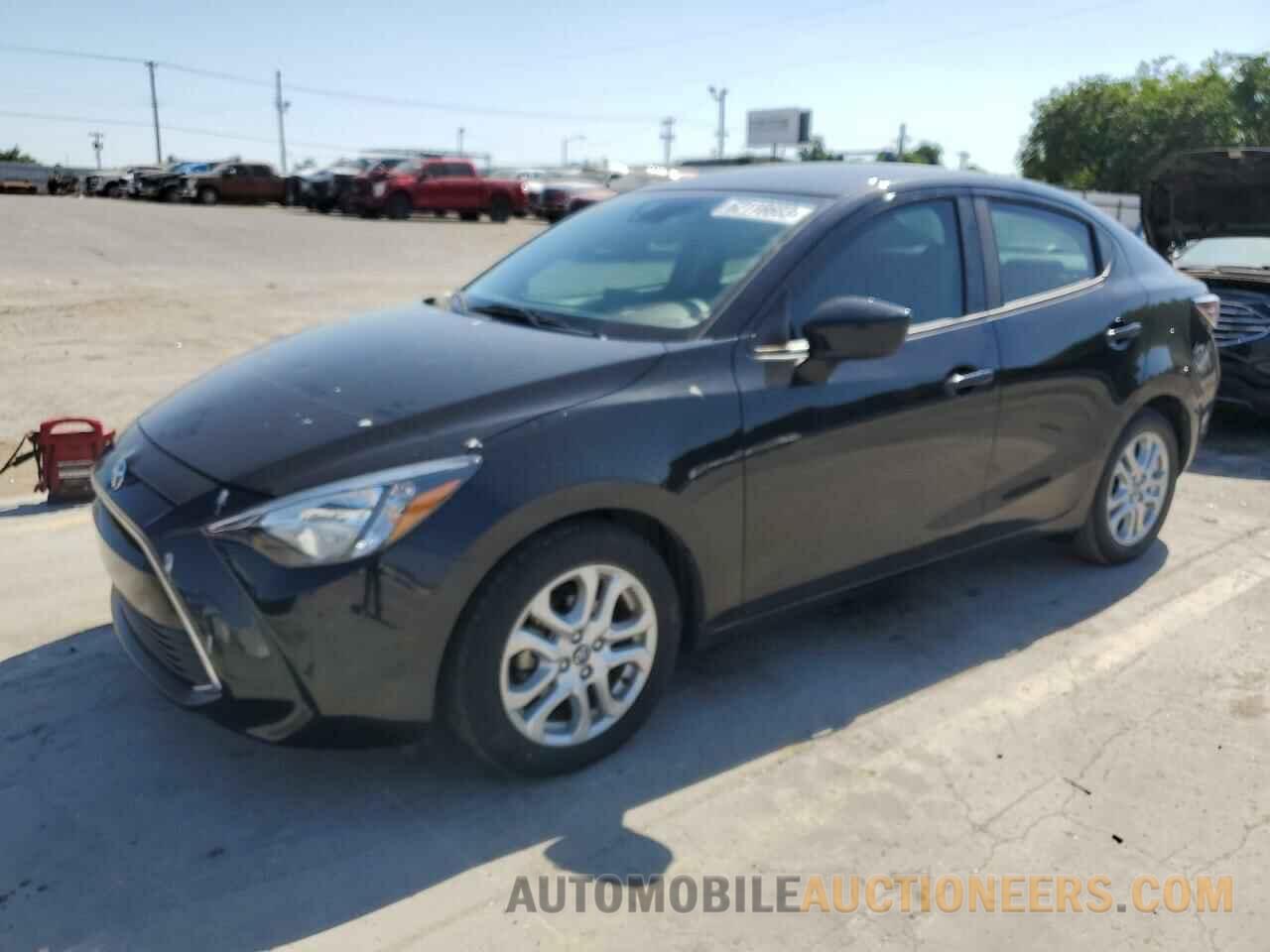 3MYDLBYV3HY156119 TOYOTA YARIS 2017