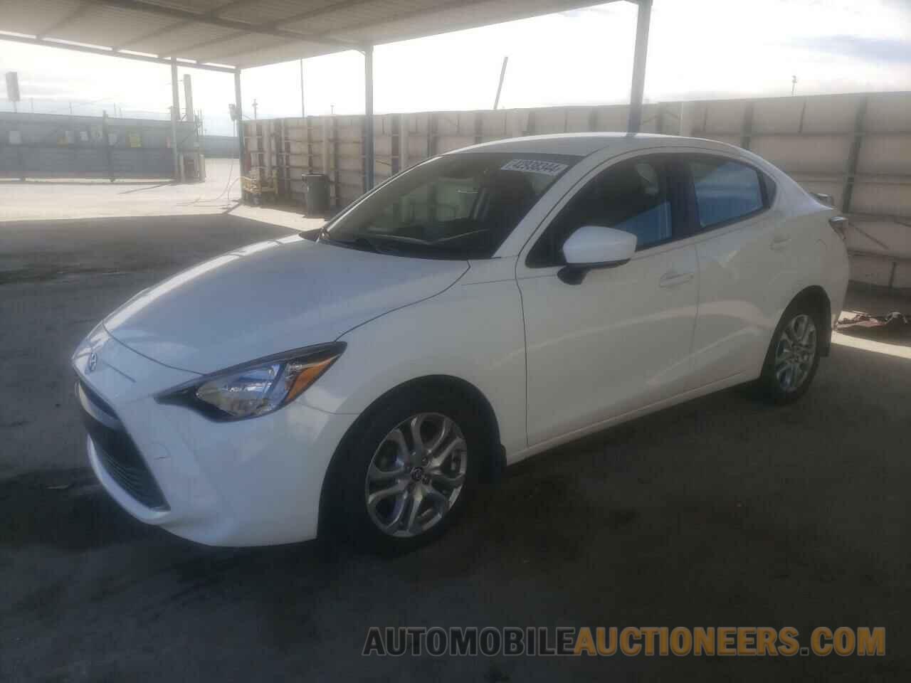 3MYDLBYV3HY157559 TOYOTA YARIS 2017