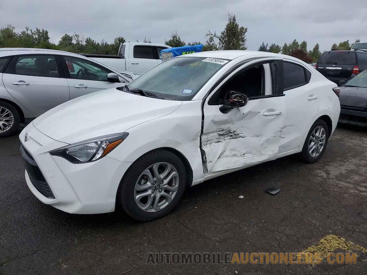 3MYDLBYV3HY192621 TOYOTA YARIS 2017