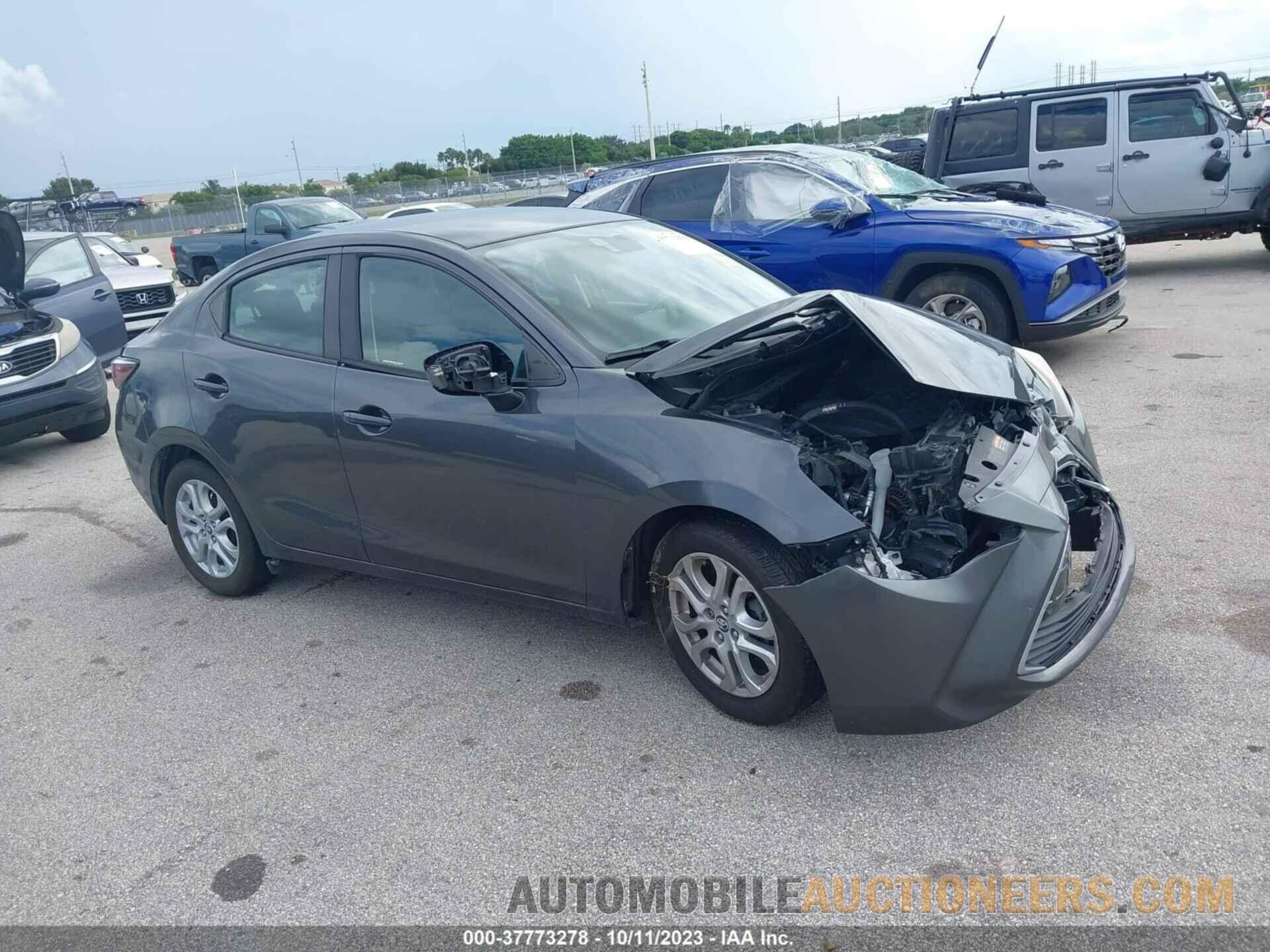 3MYDLBYV3JY303318 TOYOTA YARIS IA 2018