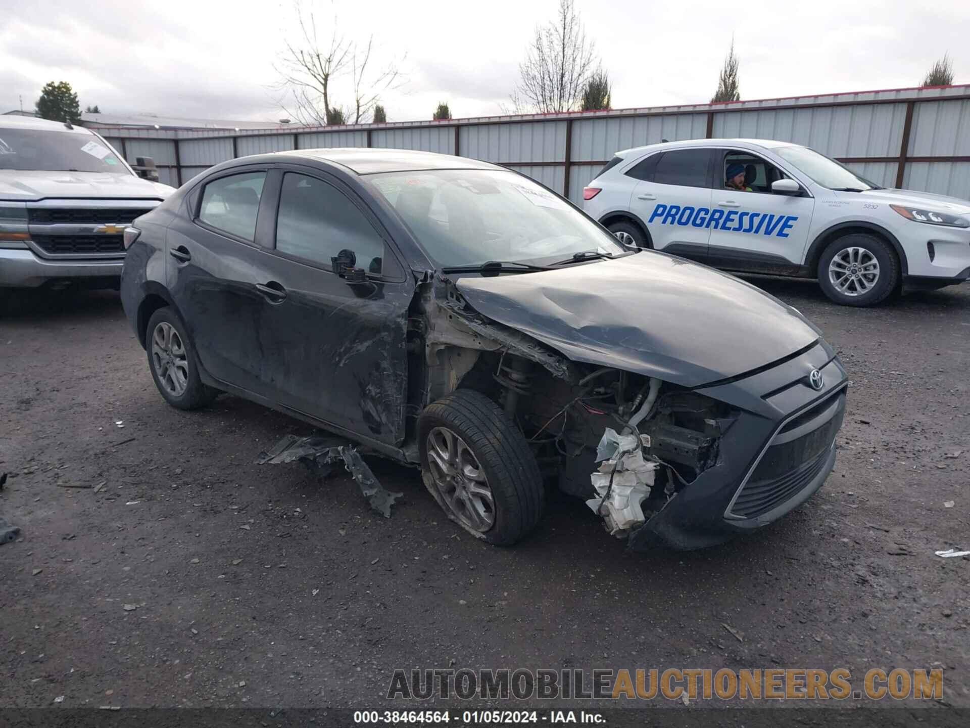 3MYDLBYV3JY327215 TOYOTA YARIS IA 2018